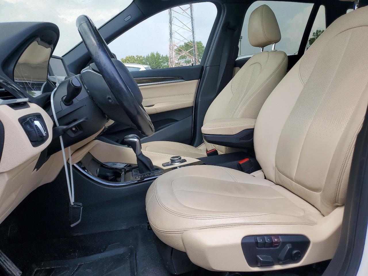 2016 BMW X1 xDrive28I - zdjęcie 7