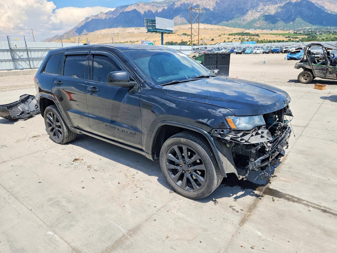 2018 Jeep Grand Cherokee Laredo - zdjęcie 4