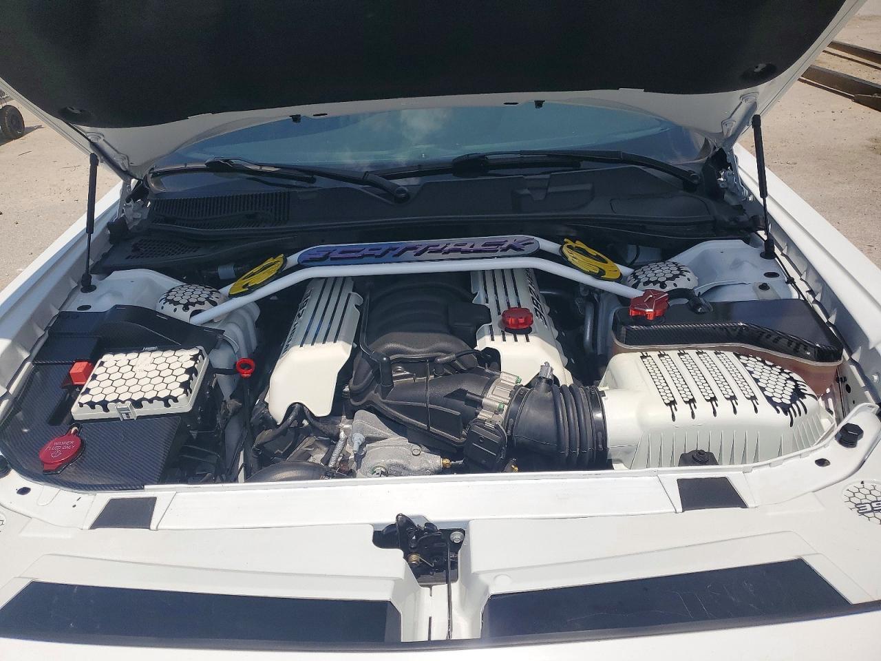 2016 Dodge Challenger R/T Scat Pack - zdjęcie 11