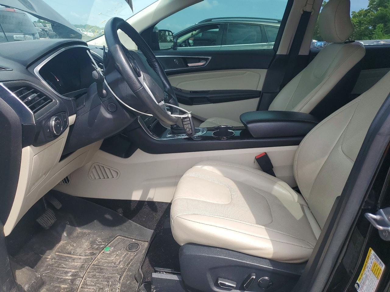 2018 Ford Edge Titanium - zdjęcie 7
