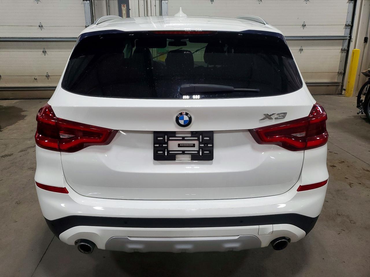 2018 BMW X3 xDrive30I - zdjęcie 6