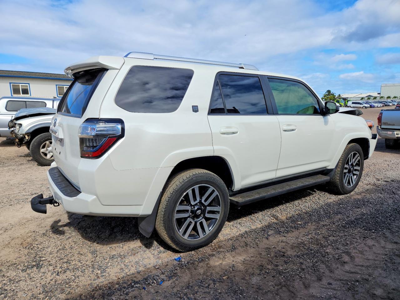 2019 Toyota 4Runner Sr5 - zdjęcie 3
