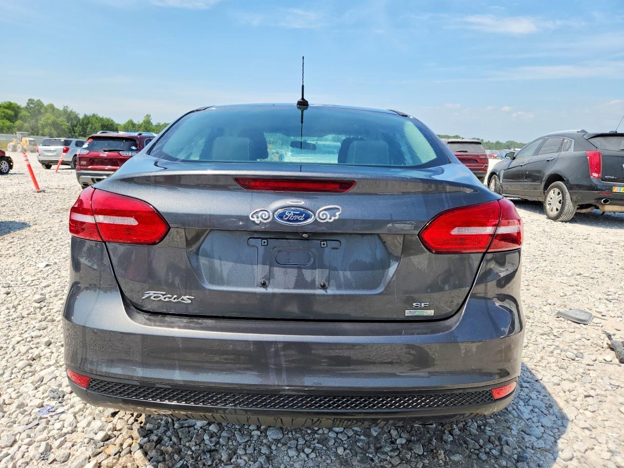 2017 Ford Focus Se - zdjęcie 6