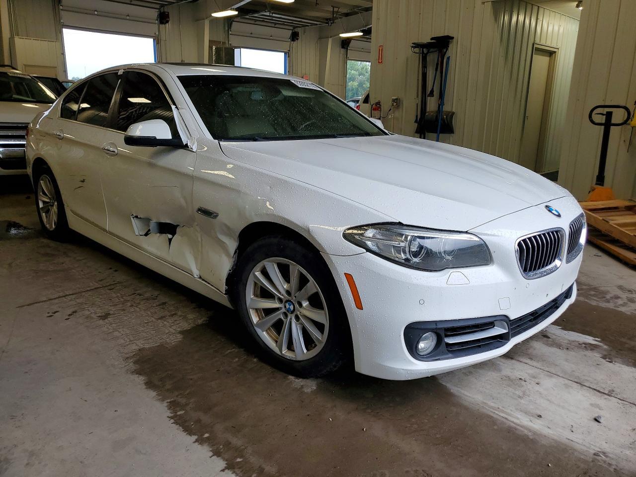 2015 BMW 528 Xi - zdjęcie 4