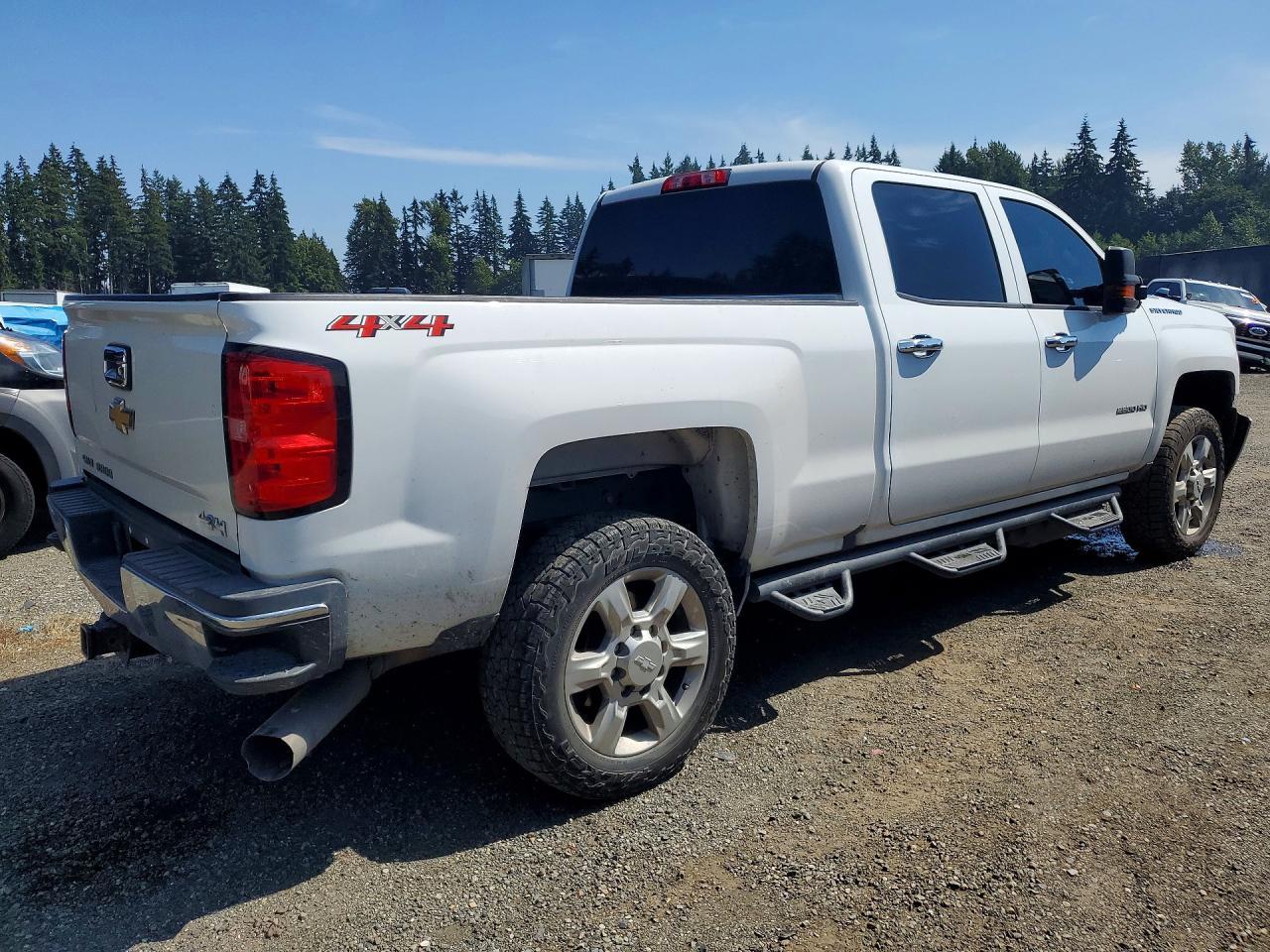 2019 Chevrolet Silverado K2500 Heavy Duty - zdjęcie 3