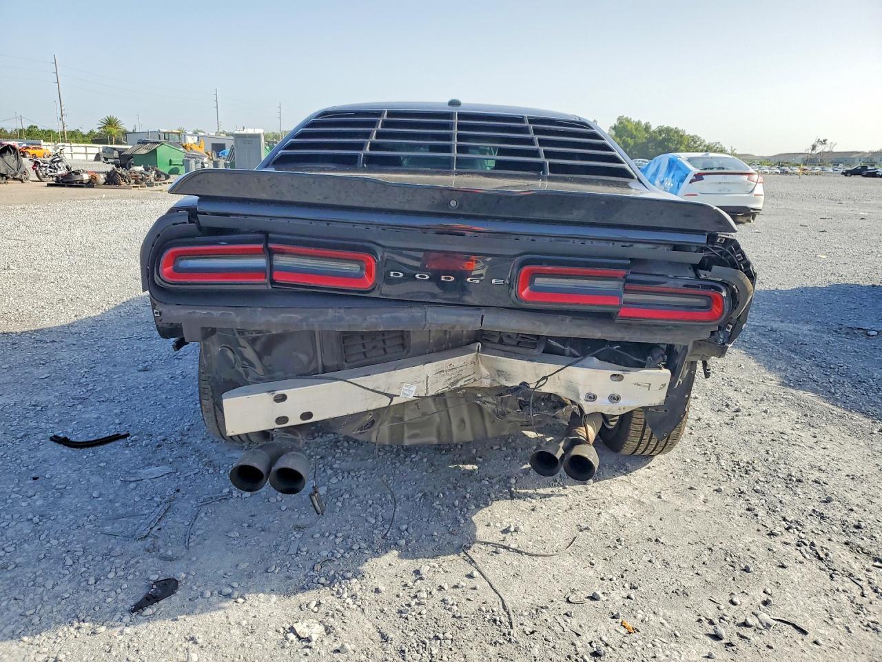 2021 Dodge Challenger Sxt - zdjęcie 6