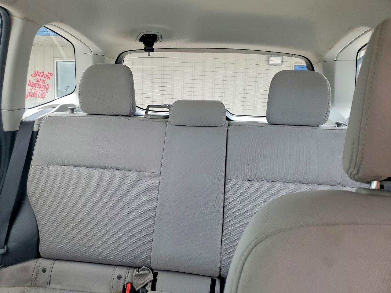 2014 Subaru Forester 2.5I - zdjęcie 10