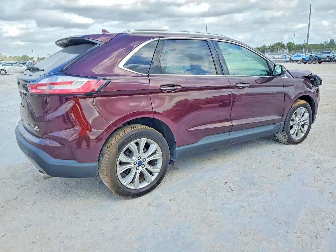 2019 Ford Edge Titanium - zdjęcie 3