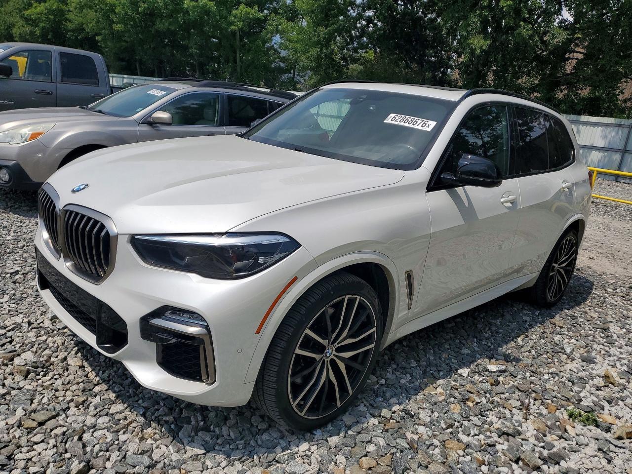 2020 BMW X5 M50I - zdjęcie główne