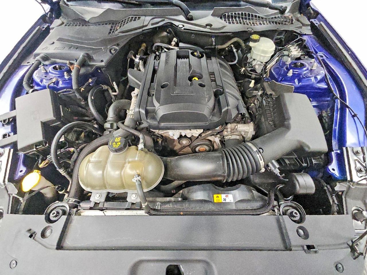2016 Ford Mustang - zdjęcie 11