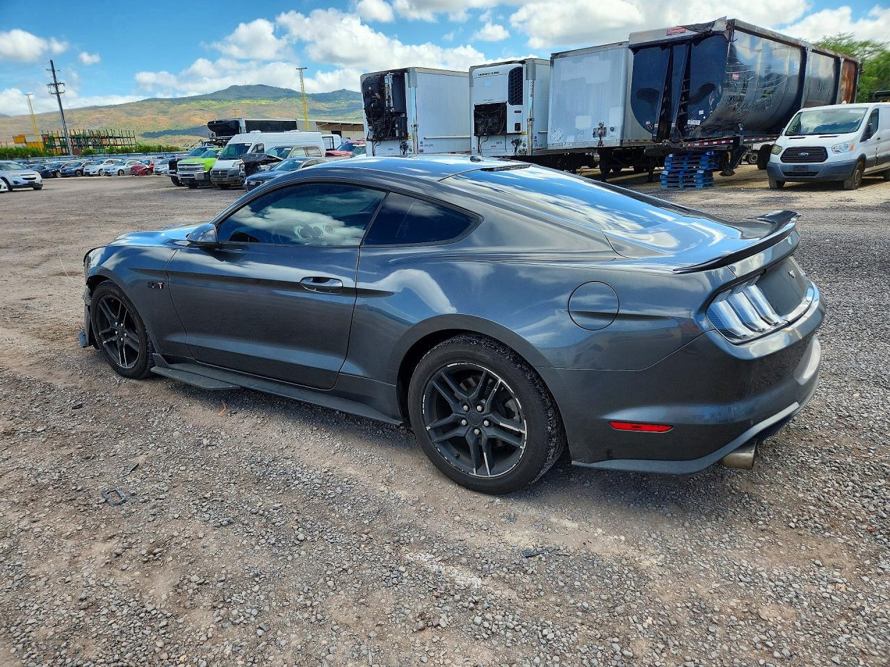 2018 Ford Mustang - zdjęcie 2