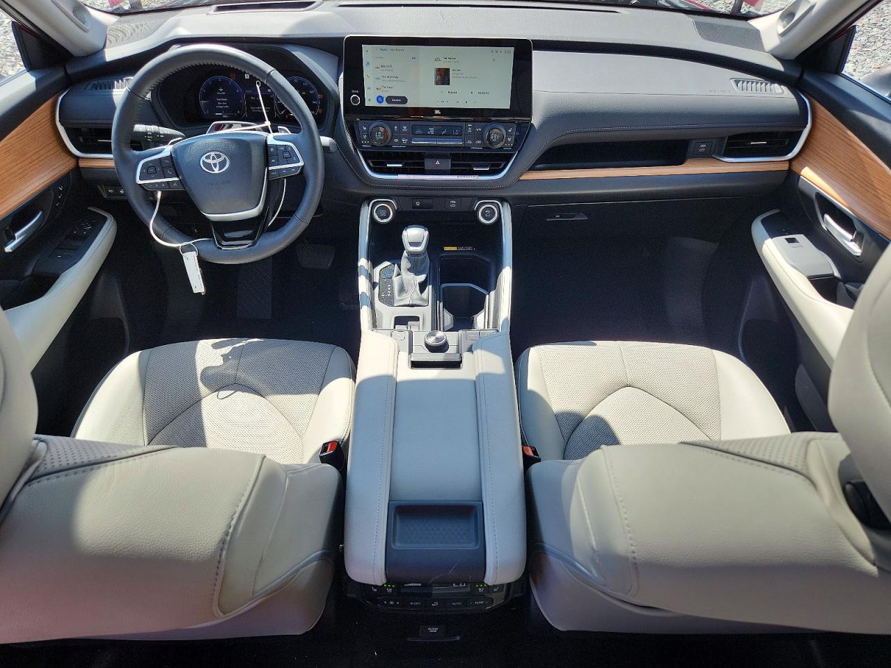 2026 Toyota Grand Highlander Platinum - zdjęcie 8