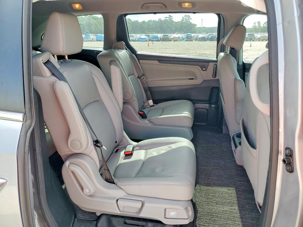 2022 Honda Odyssey Exl - zdjęcie 11