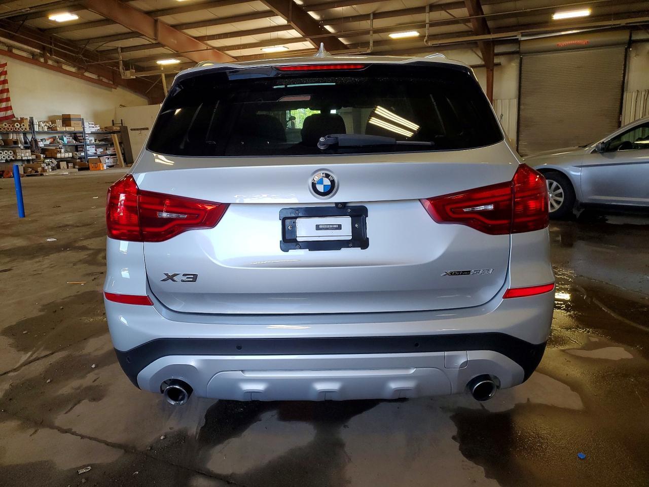 2018 BMW X3 xDrive30I - zdjęcie 6