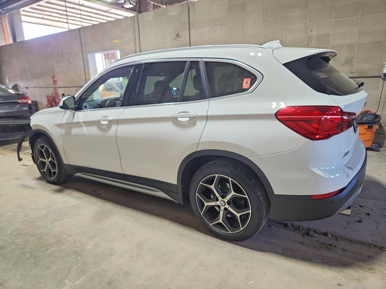 2019 BMW X1 xDrive28I - zdjęcie 2