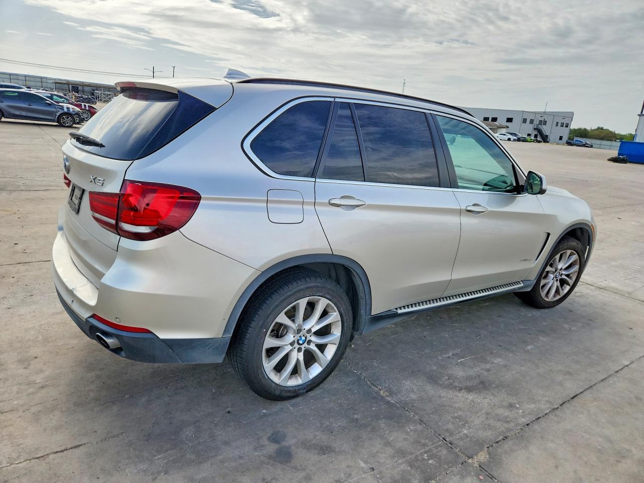 2016 BMW X5 Sdrive35I - zdjęcie 3