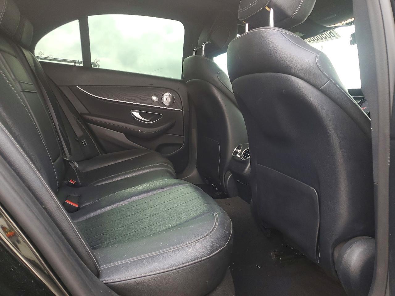 2019 Mercedes-Benz E 300 - zdjęcie 10