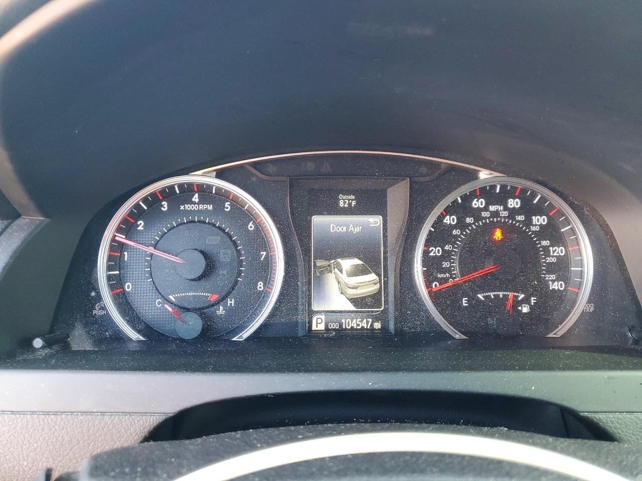 2015 Toyota Camry Le - zdjęcie 9