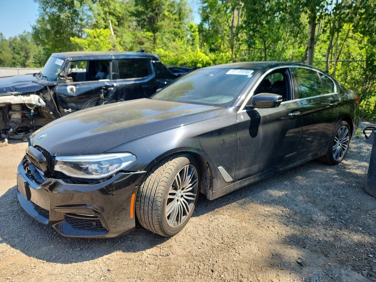 2017 BMW Seria 5 530i - zdjęcie główne