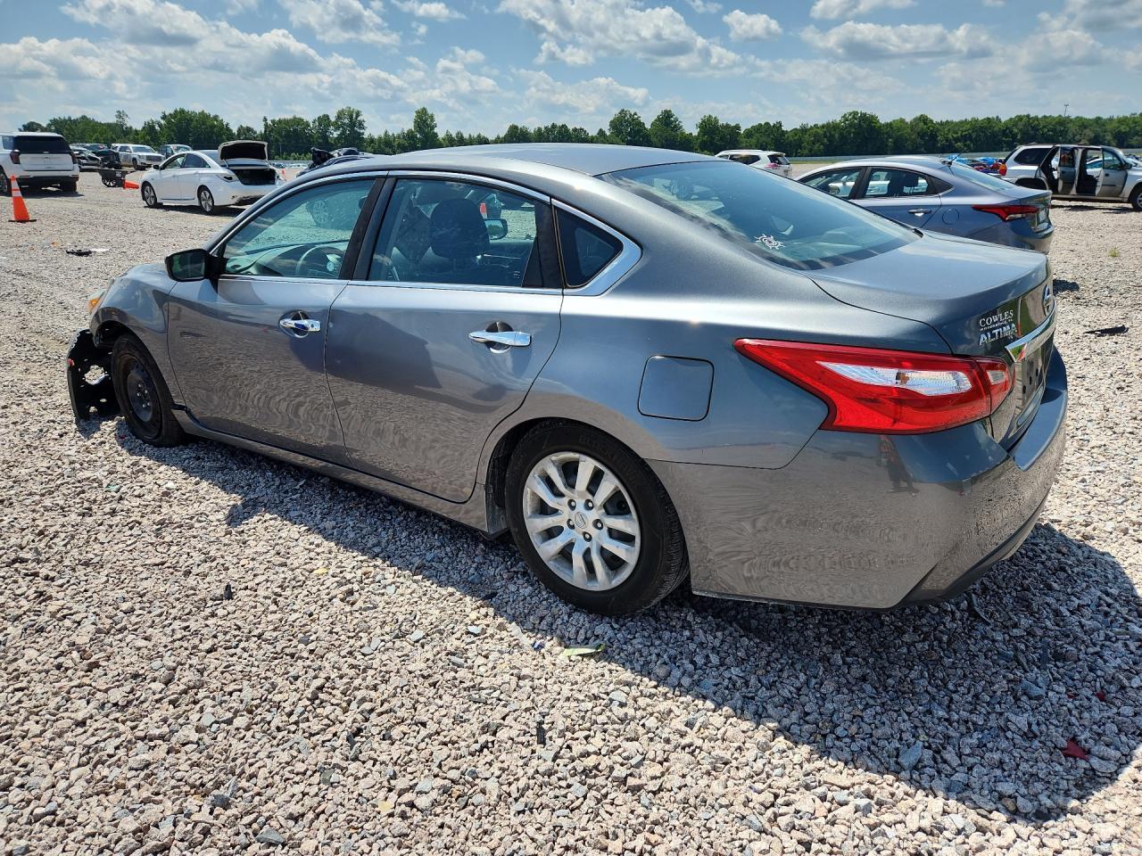 2017 Nissan Altima 2.5 S - zdjęcie 2