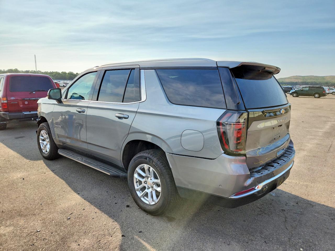 2025 Chevrolet Tahoe K1500 Lt - zdjęcie 2