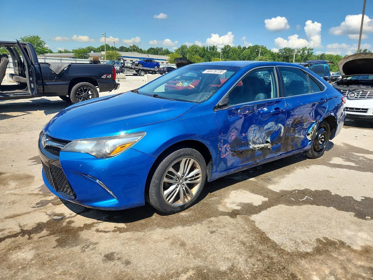 2017 Toyota Camry Se - zdjęcie główne