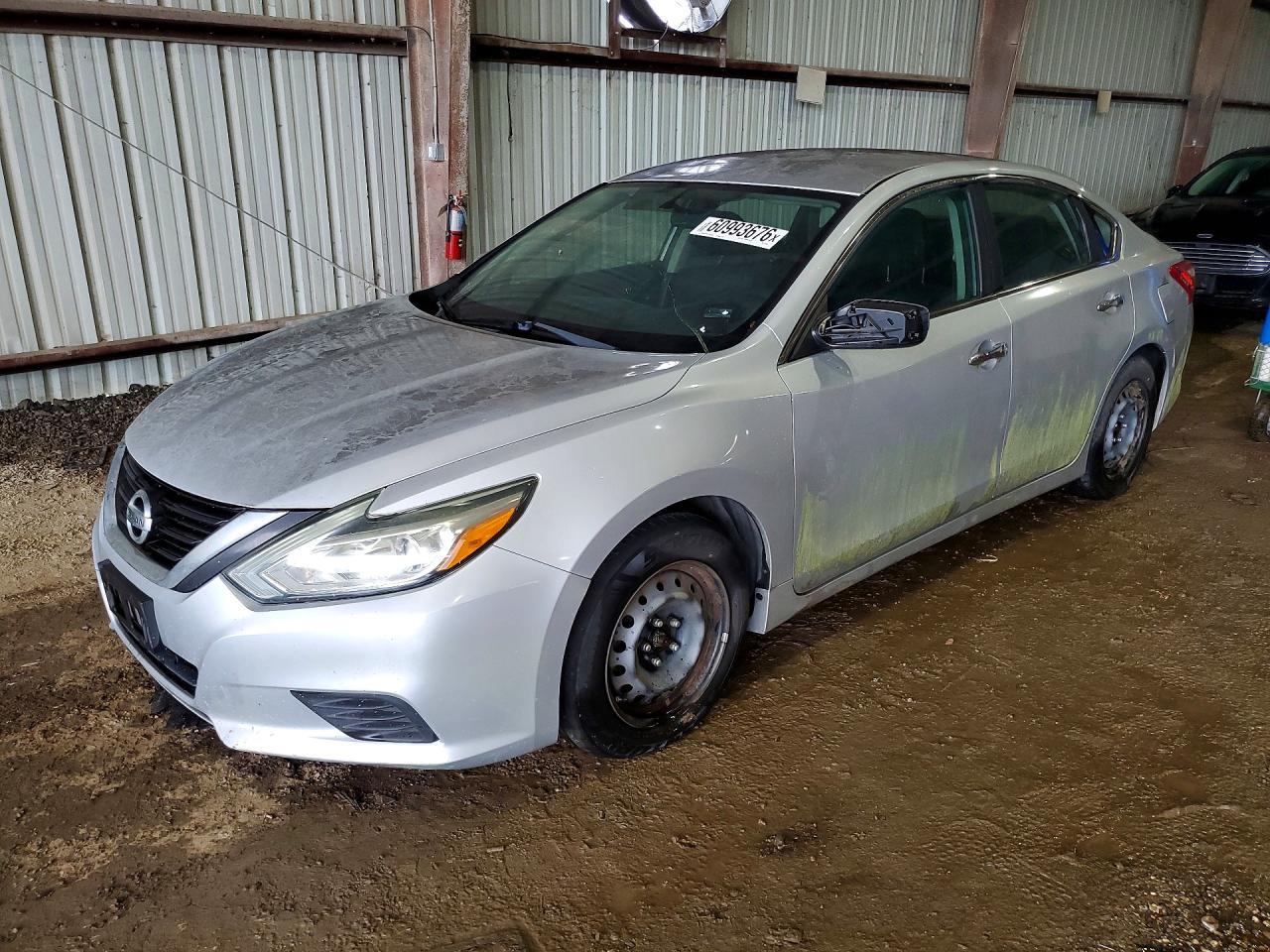 2016 Nissan Altima 2.5 S - zdjęcie główne