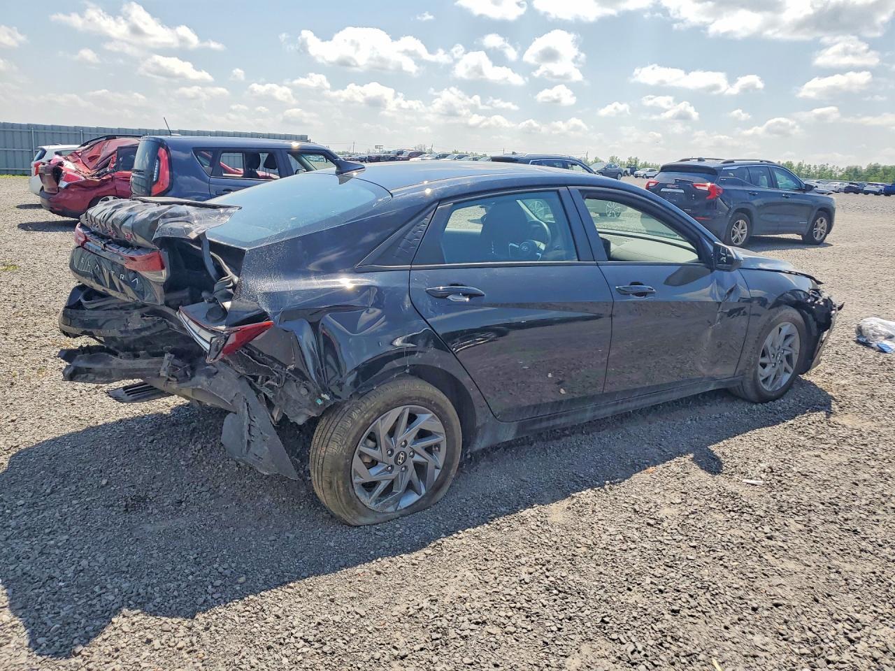 2025 Hyundai Elantra Sel Sport - zdjęcie 3