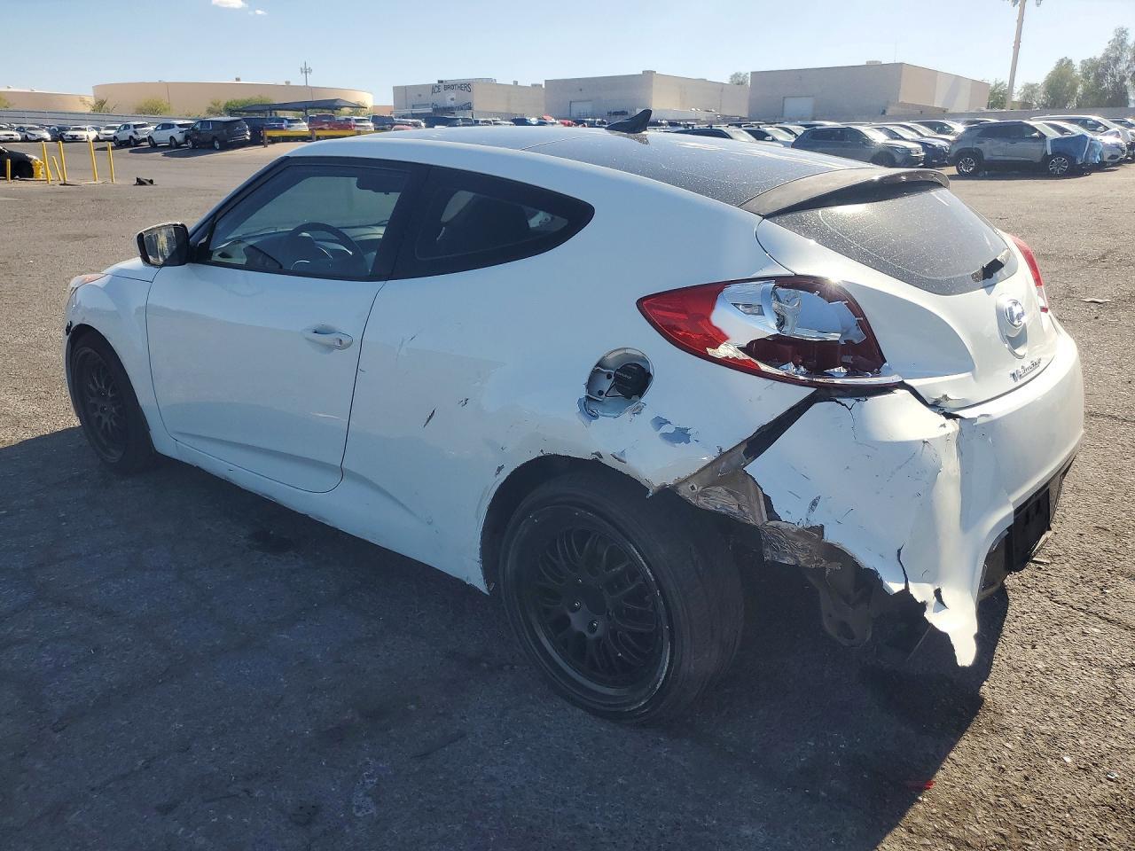 2013 Hyundai Veloster Base - zdjęcie 2