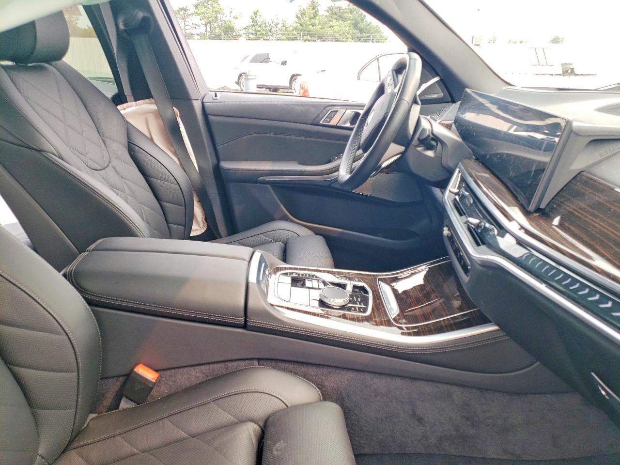 2026 BMW X5 xDrive40I - zdjęcie 7