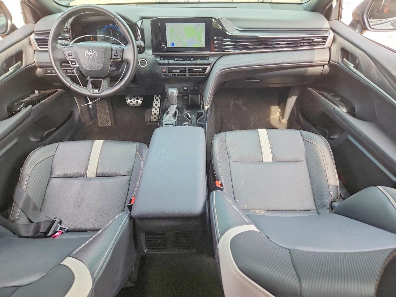 2025 Toyota Camry Se - zdjęcie 8