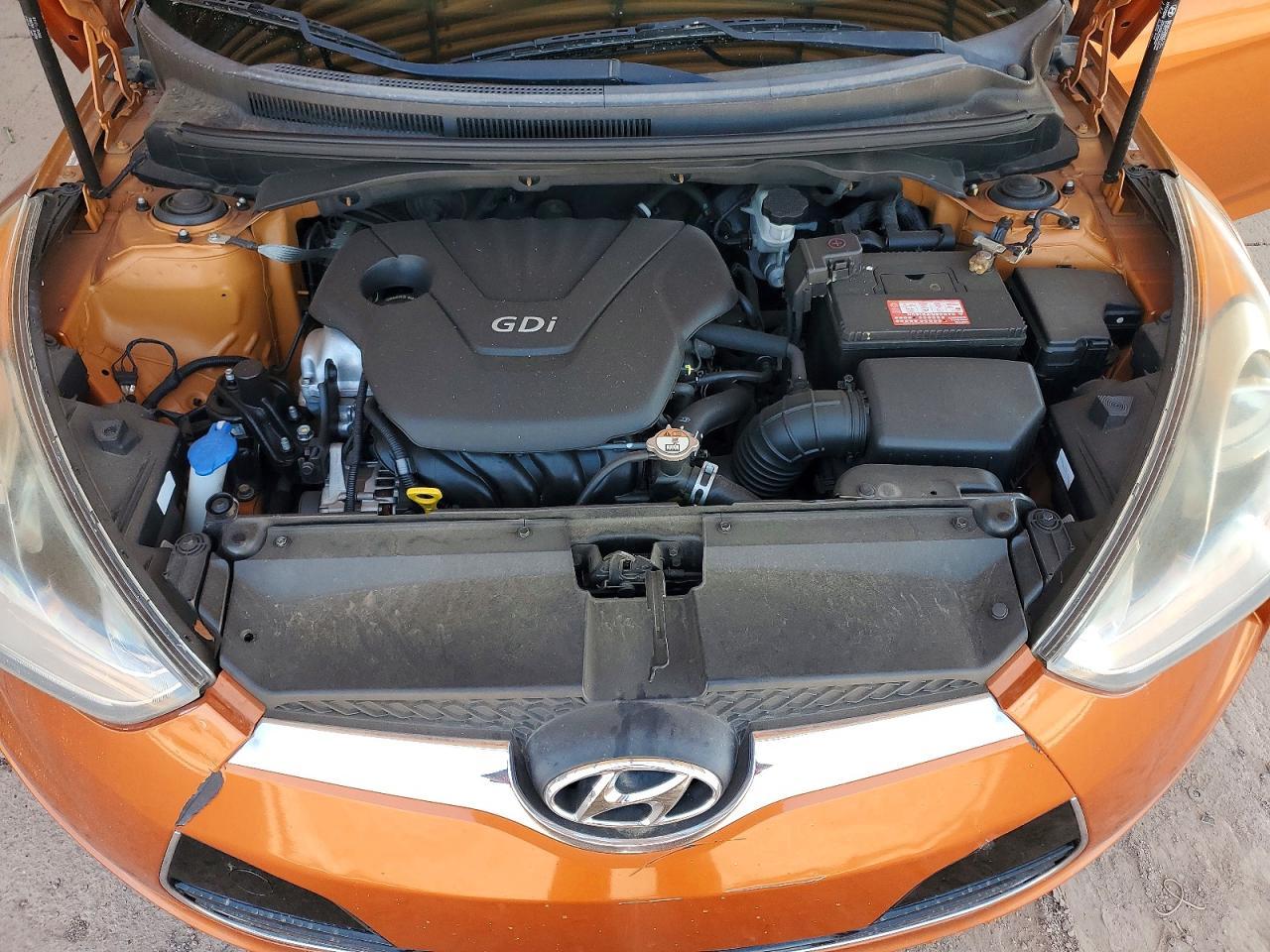 2015 Hyundai Veloster Base - zdjęcie 11