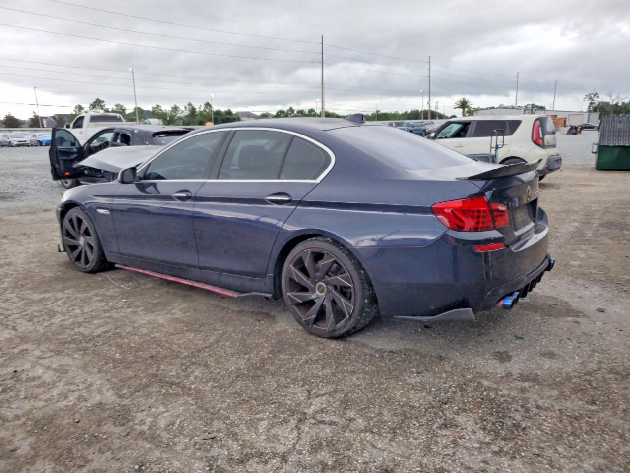 2013 BMW 528 I - zdjęcie 2