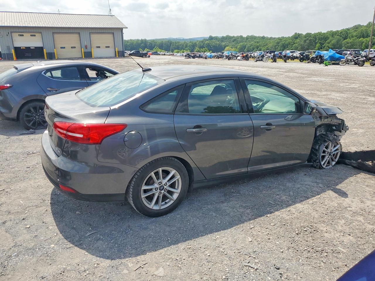2016 Ford Focus Se - zdjęcie 3
