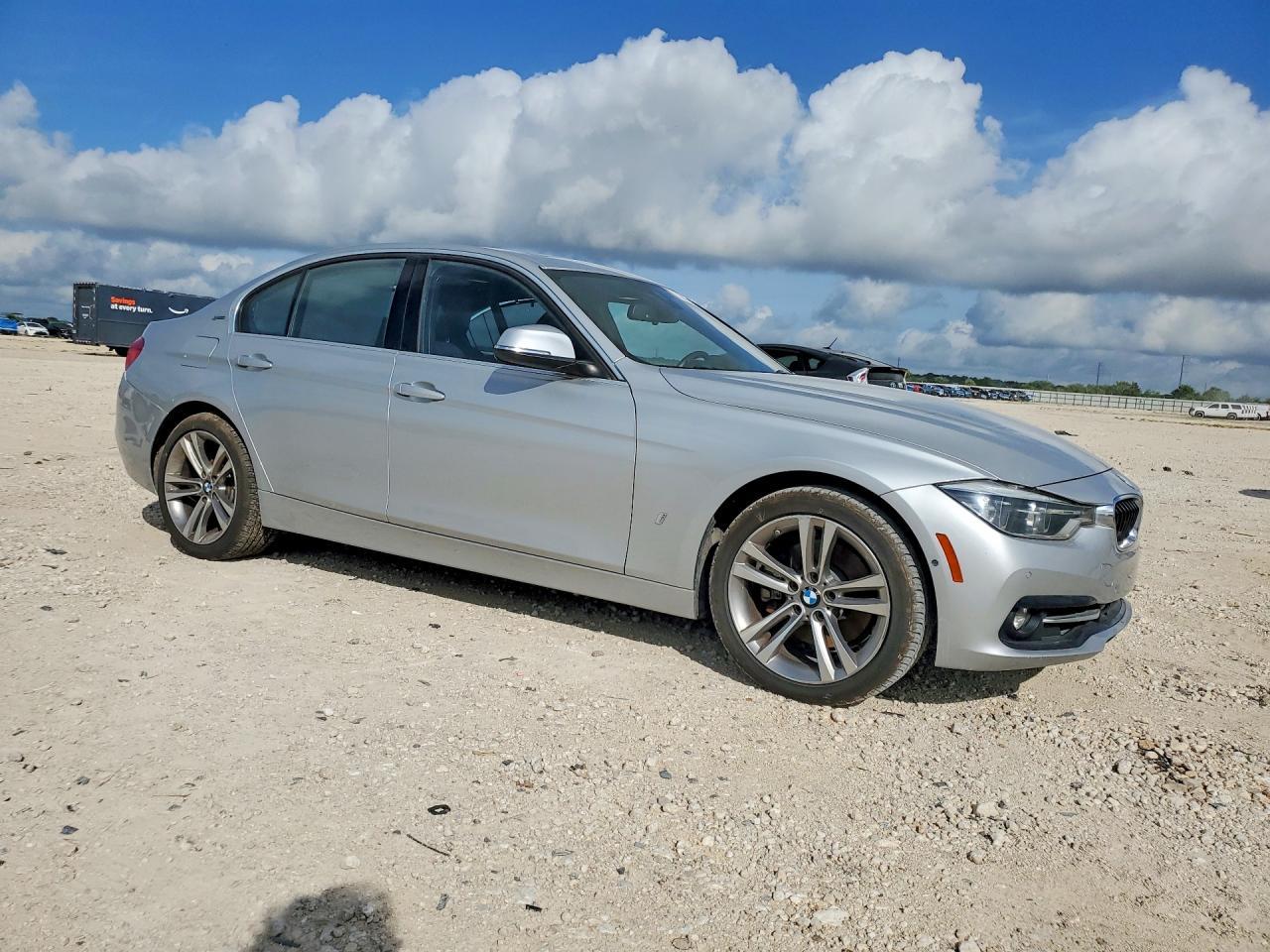 2017 BMW 330E - zdjęcie 4