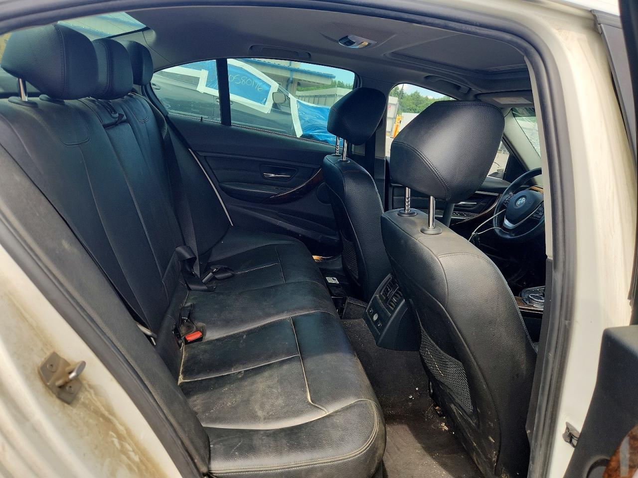 2015 BMW Seria 3 328i - zdjęcie 10