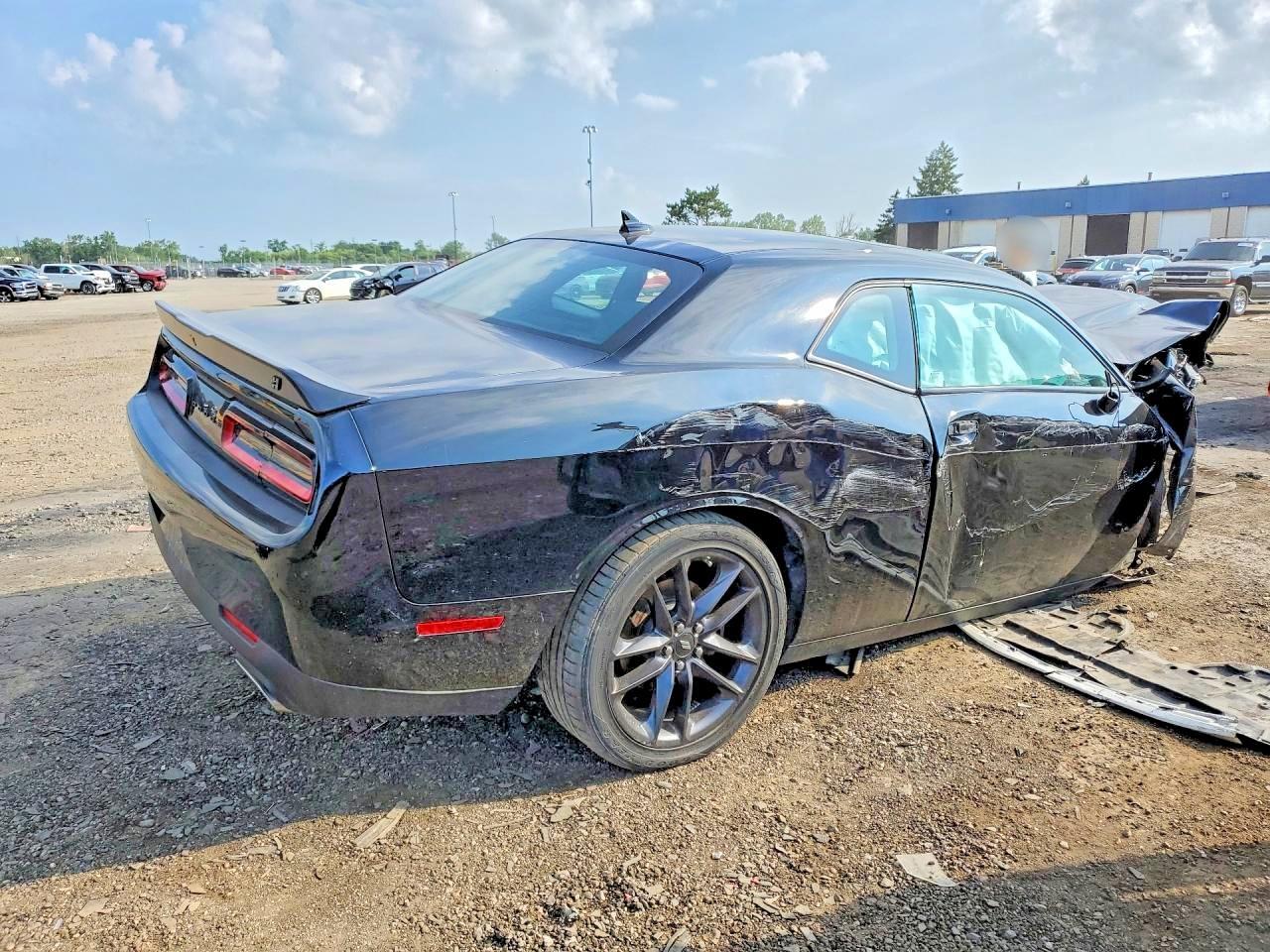 2021 Dodge Challenger Gt - zdjęcie 3