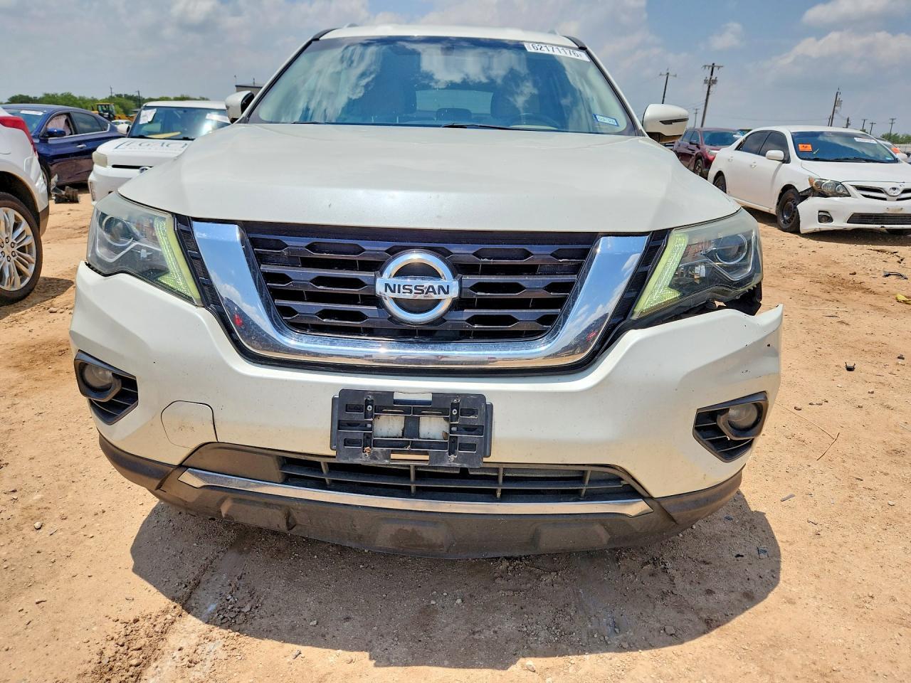 2017 Nissan Pathfinder Sv - zdjęcie 5