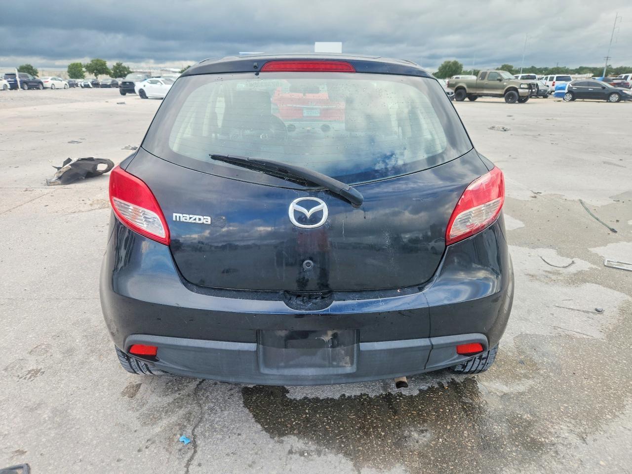 2014 Mazda Mazda2 Sport - zdjęcie 6