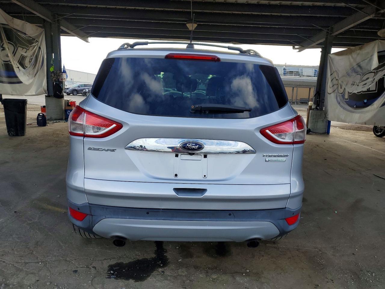 2014 Ford Escape Titanium - zdjęcie 6