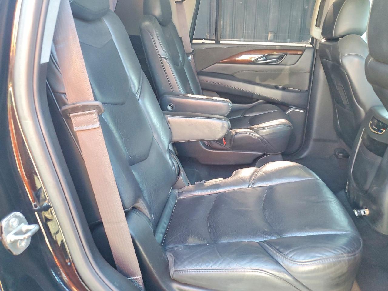 2017 Cadillac Escalade Luxury - zdjęcie 10