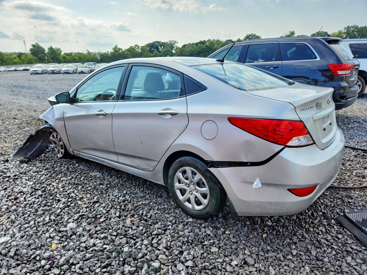2013 Hyundai Accent Gls - zdjęcie 2