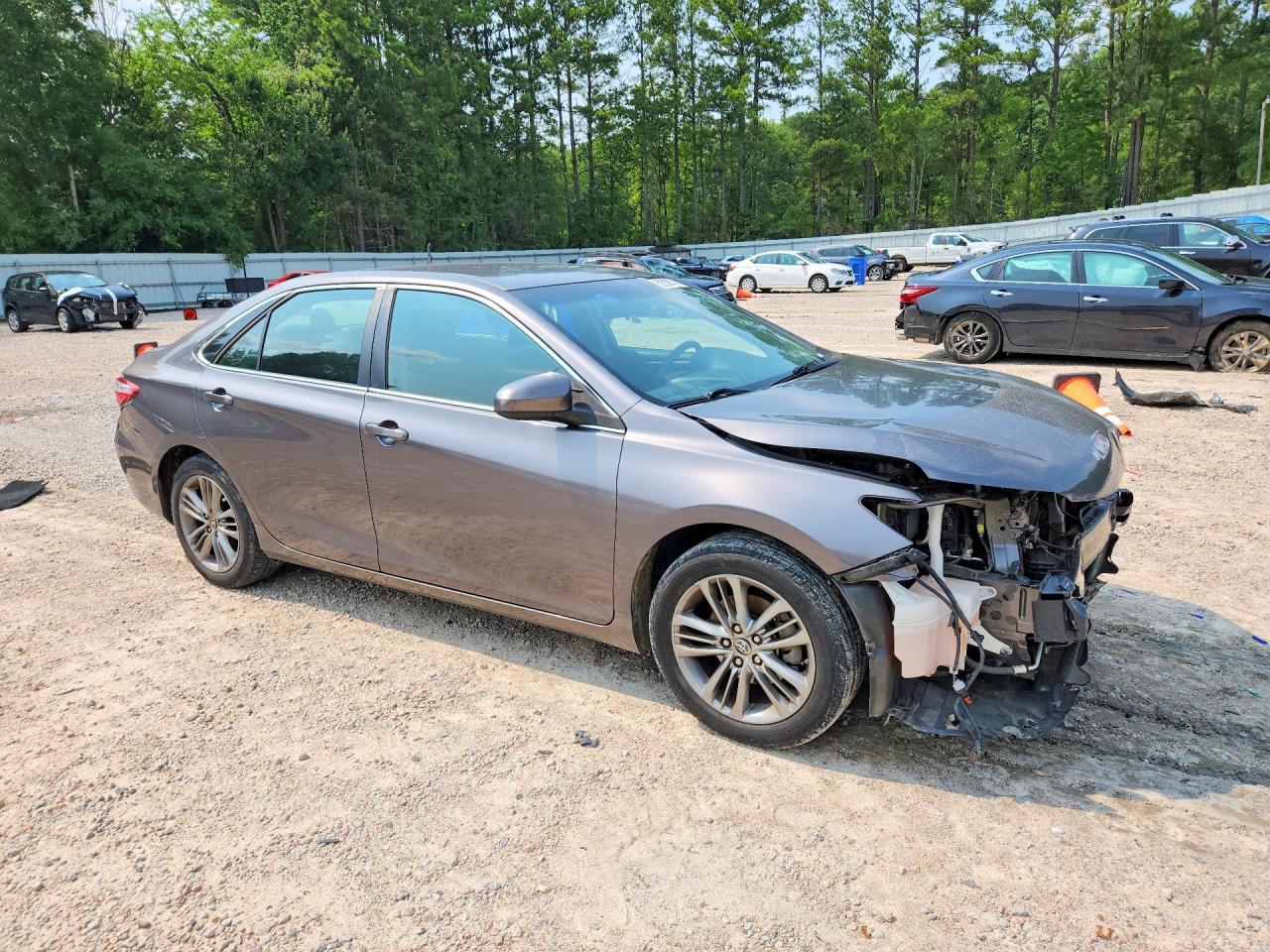 2015 Toyota Camry Se - zdjęcie 4