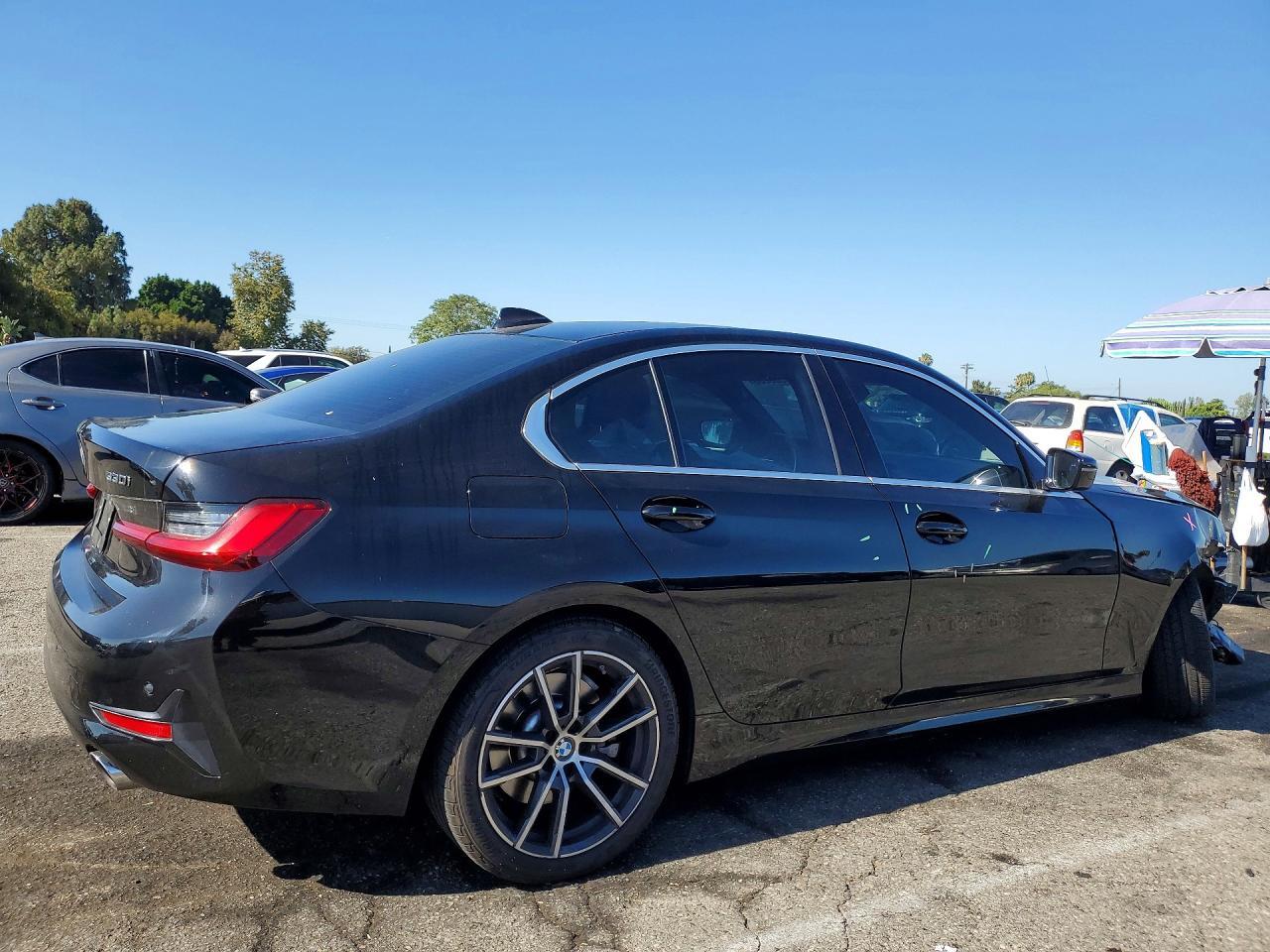 2021 BMW 330I - zdjęcie 3