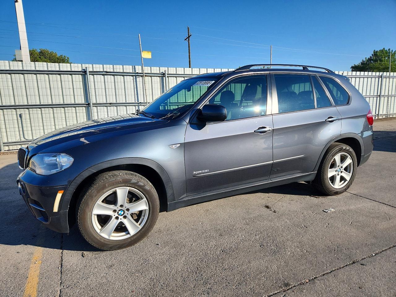 2013 BMW X5 xDrive35I - zdjęcie główne