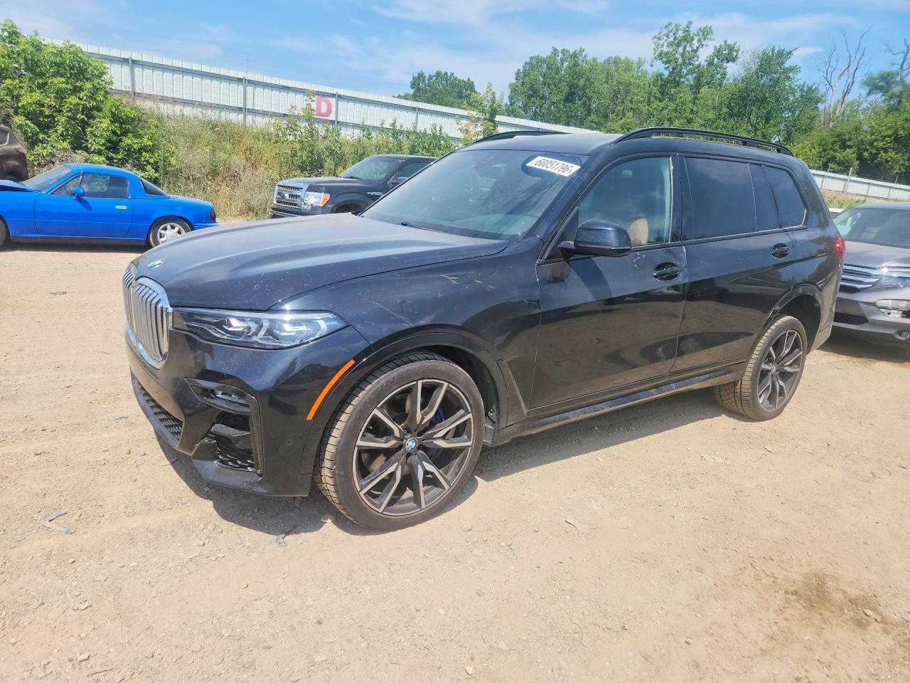 2020 BMW X7 xDrive40I - zdjęcie główne
