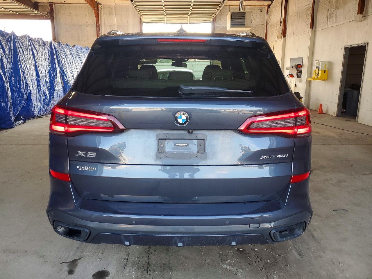 2022 BMW X5 xDrive40I - zdjęcie 6