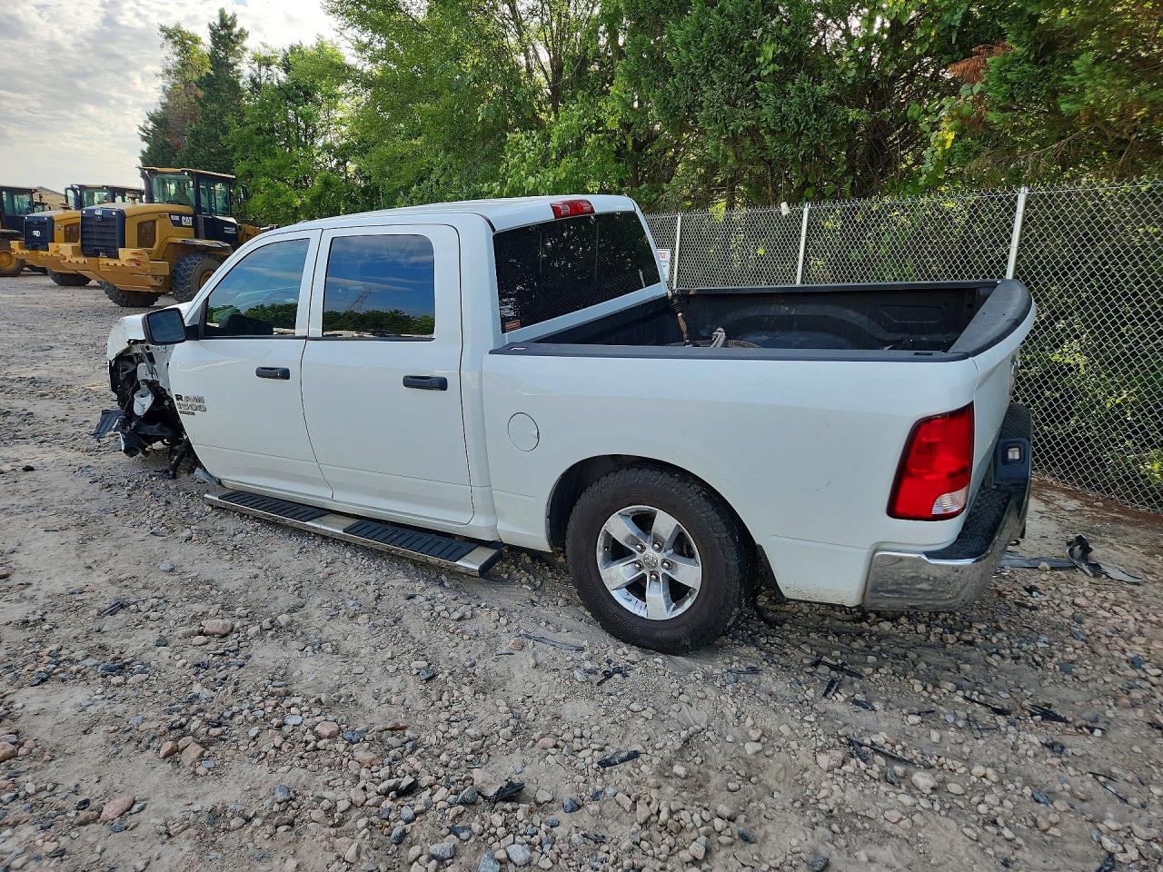 2023 Ram 1500 Classic Tradesman - zdjęcie 2