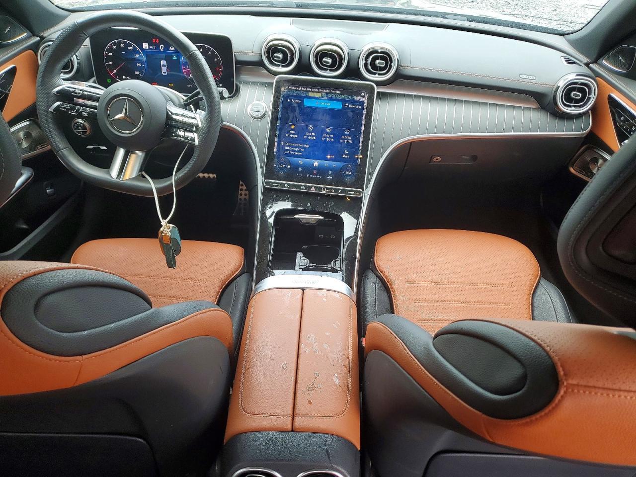2025 Mercedes-Benz C 300 4Matic - zdjęcie 8