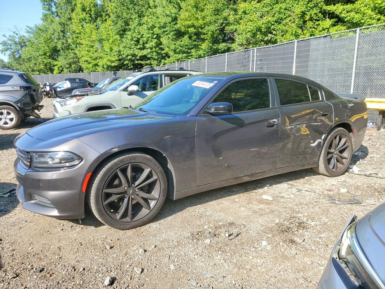 2017 Dodge Charger Se - zdjęcie główne